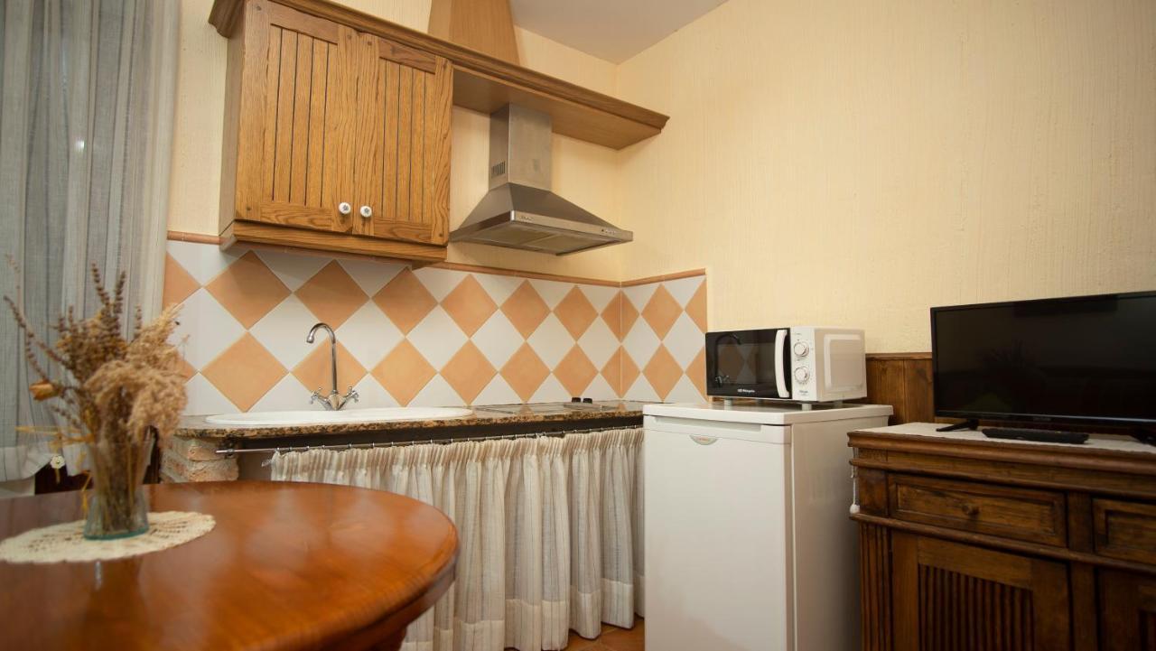 Casa Rural Santa Elena Villafranca de los Caballeros Екстер'єр фото
