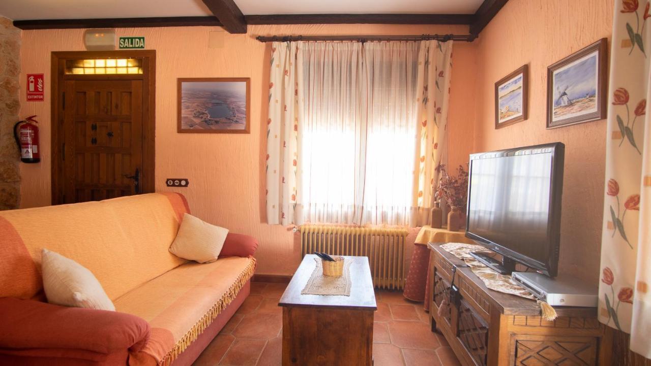 Casa Rural Santa Elena Villafranca de los Caballeros Екстер'єр фото