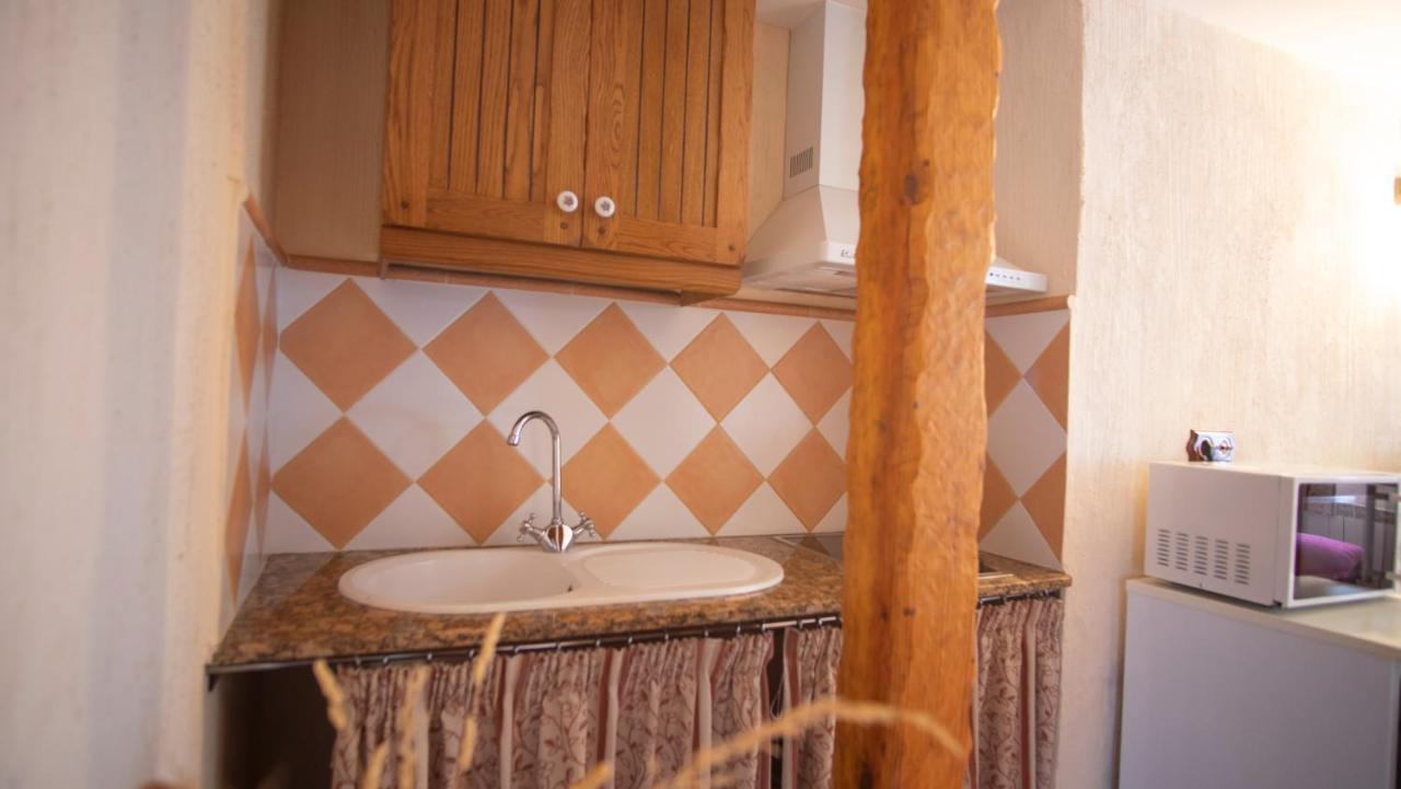 Casa Rural Santa Elena Villafranca de los Caballeros Екстер'єр фото