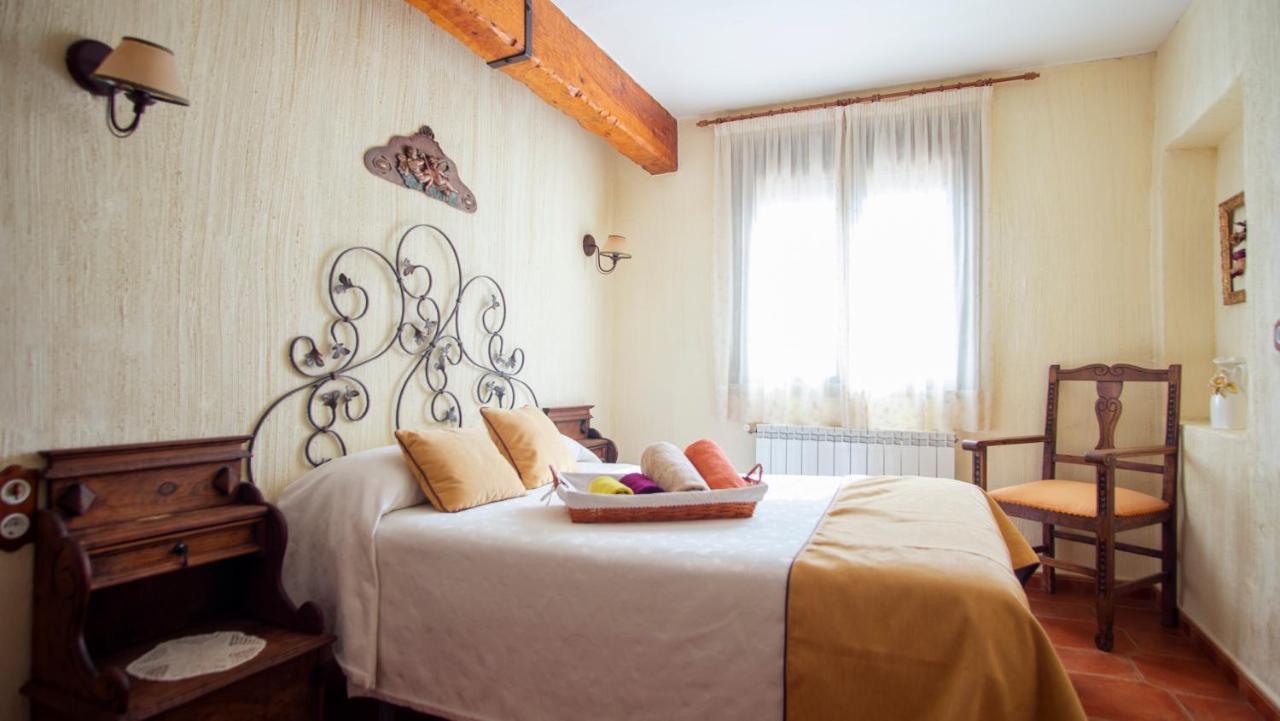 Casa Rural Santa Elena Villafranca de los Caballeros Екстер'єр фото
