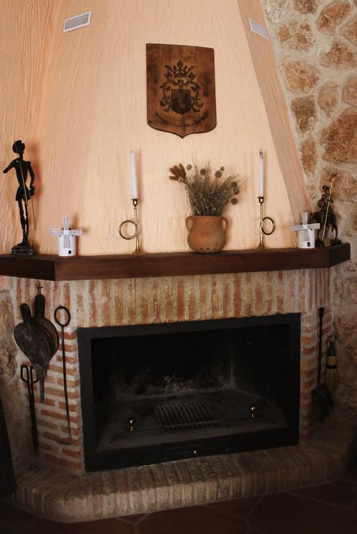 Casa Rural Santa Elena Villafranca de los Caballeros Екстер'єр фото